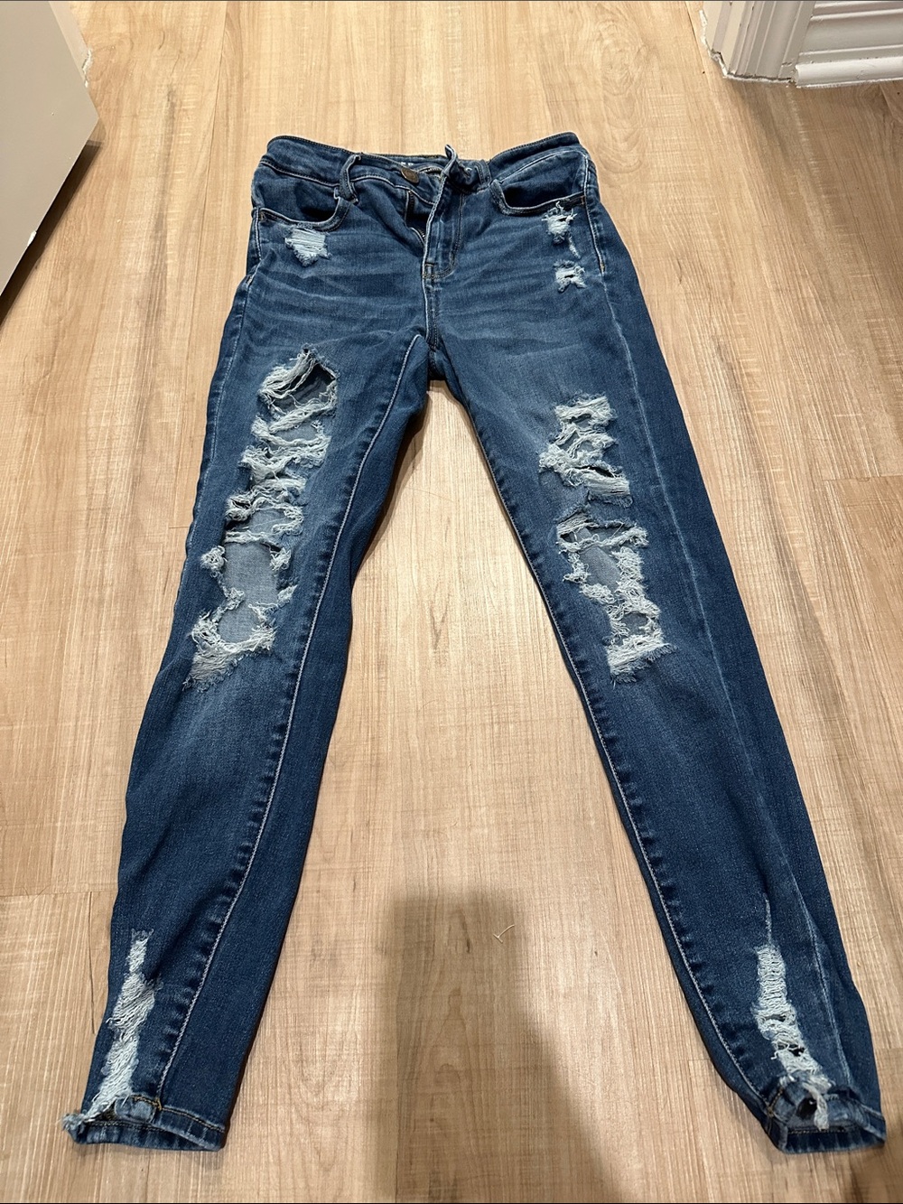 American Eagle Outfitters Distressed Skinny Jeans - Dark Blue